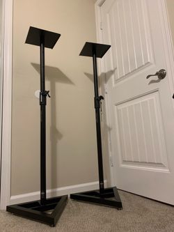 Behringer Speaker Stands