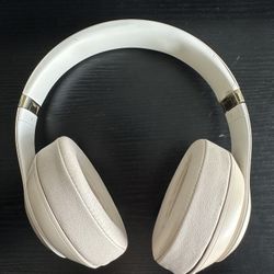 Beats Studio 3 Headphones