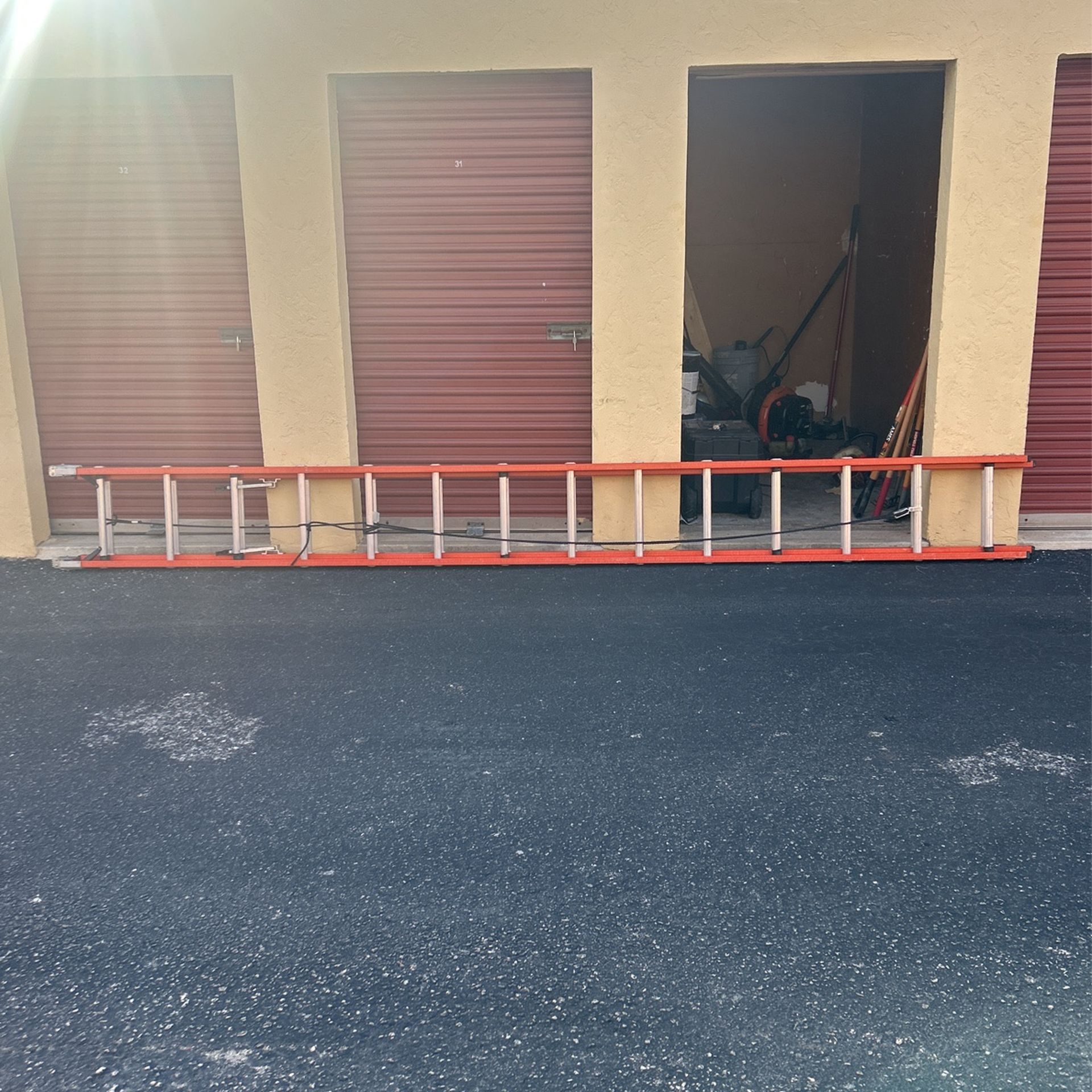 Werner Ladder 28ft