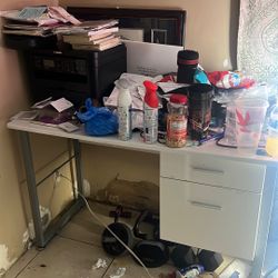 Nice Desk With Printer 