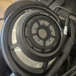 Sennheiser HD 800s