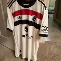 Manchester United 24/25 Authentic Third #8 B.Fernandes Size Large