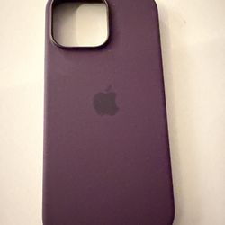 Apple iPhone 16 Pro Max Silicone Case with MagSafe /Plum