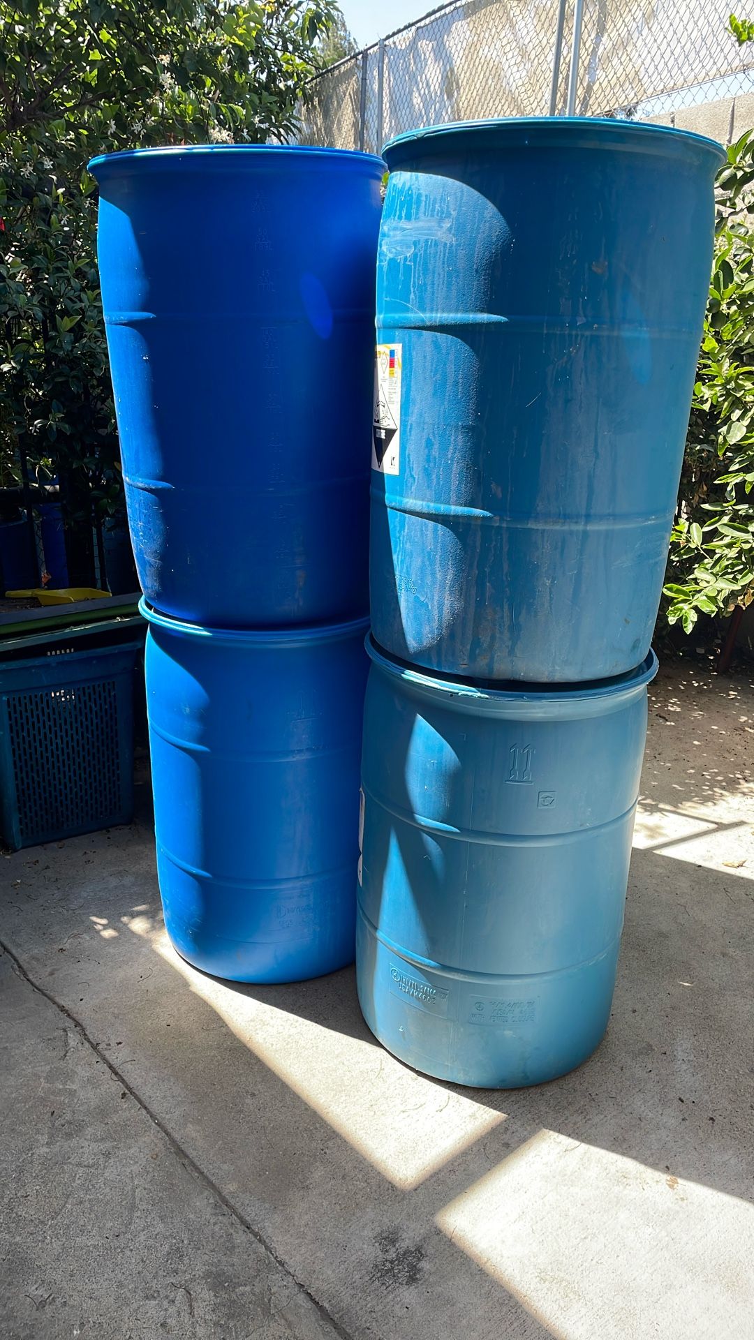 Barriles De Plástico Vacíos Para Reusarlos