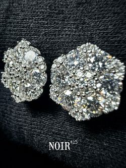 VVS1 MOISSANITE EARRINGS