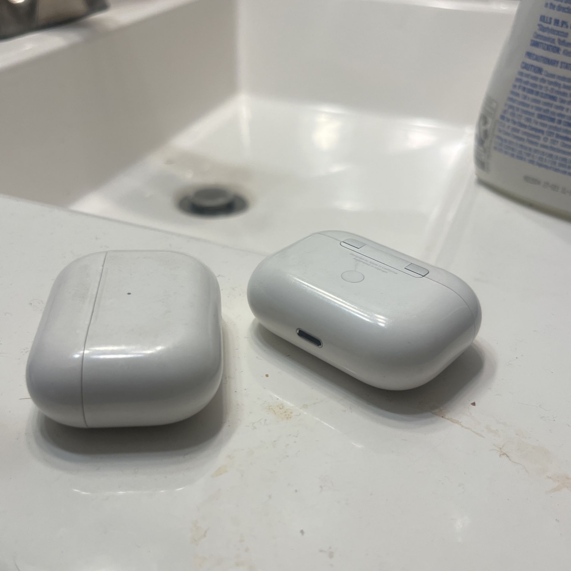 AirPods Pros 1 And 2