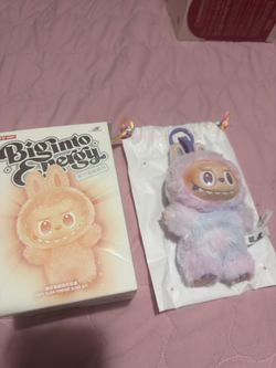 La Bubu  Big Into Energy Luck