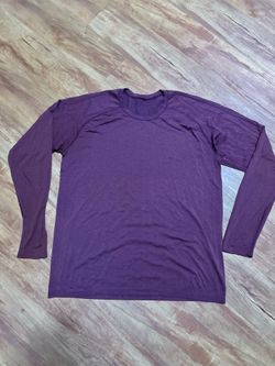 Lululemon Metal Vent Tech Shirt Men’s XL Long Sleeve Red Maroon Crew Neck Gym