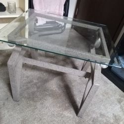 2 Glass Tables 