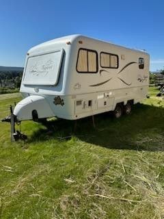 2003 Bigfoot travel trailer