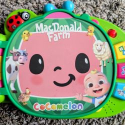 CoComelon MacDonald Farm