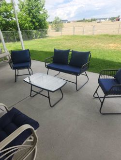 New in Box GREY Rattan Outdoor Patio Set 4Pcs & Matching