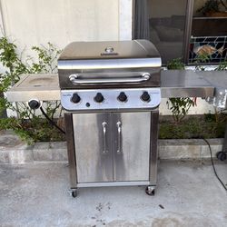 Charbroil performance grill