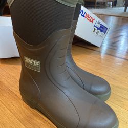 Xtratuf Boots Size 10 Waterproof Insulated 