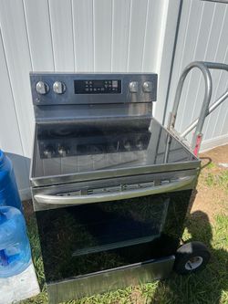 G.E. Electric stove.