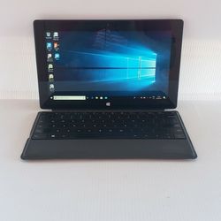 Microsoft Surface In Very Good Condition 120gb Solid State Drive And 4gb Ram i5 4th Gen 