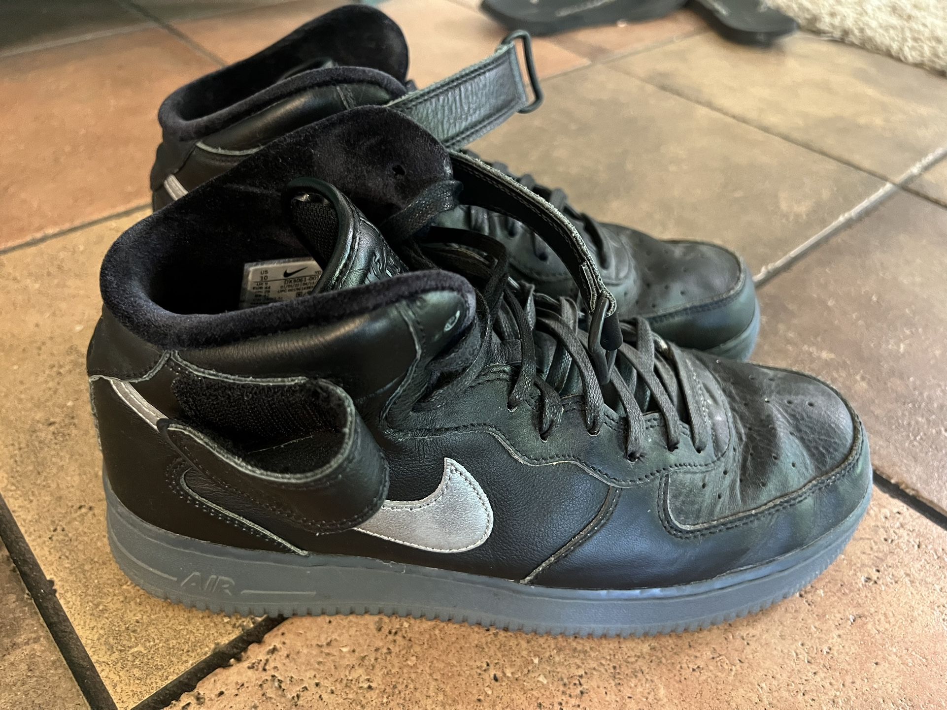 Nike Air Force 1 Mid 07’ Premium Mens 10