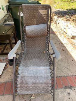 Zero Gravity Outdoor Reclining Lounge Chair