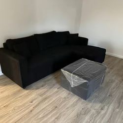 💥brand New Black Sectional With Free Ottoman  (happy Customer)