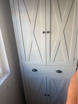 Standing pantry/ cupboard