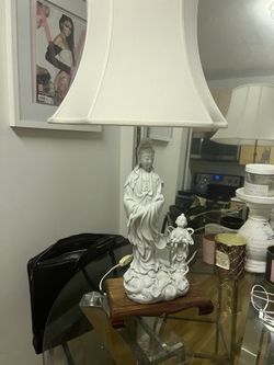 Blanc De Chine Lamp