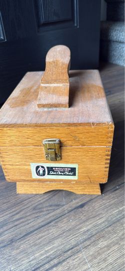Esquire Genuine Oak Shoe Care Chest