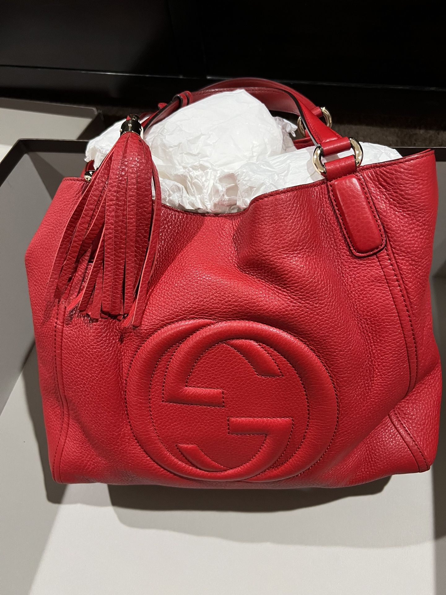Red Gucci shoulder/tote bag