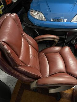 Leather Office Chair, VERY comfortable Thumbnail
