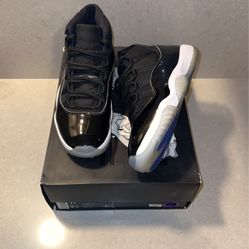 Jordan 11 Space Jam
