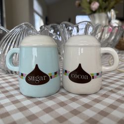 Cocoa and Sugar Shaker Set