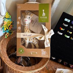 SOPHIE THE GIRAFFE NATURAL TEETHER