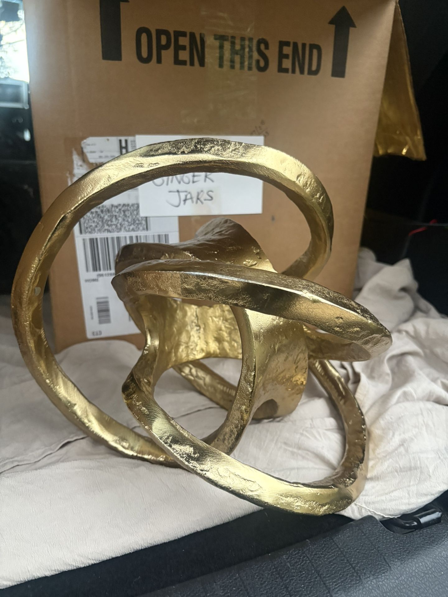 Metal Knot