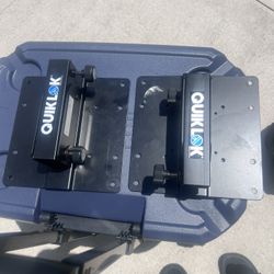 Quik Lok Universal Mounts With 2 Stands