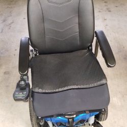 Like New Quantum 4 Motorized Wheelchair 