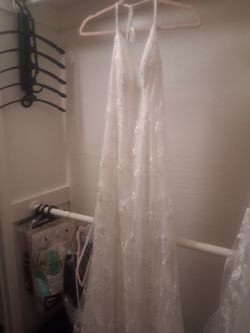 White lace wedding dress size 6