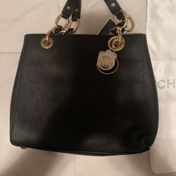 Brand New Michael Kors Leather Purse 