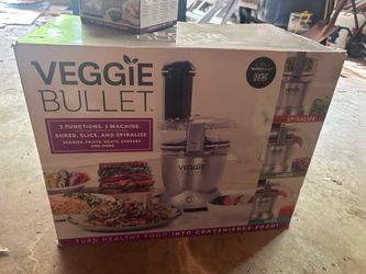 Veggie  Bullet with extra cup/lid/blade