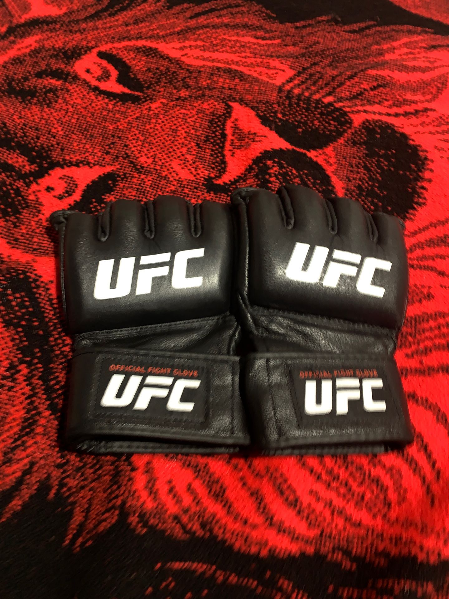 Ufc official fight gloves