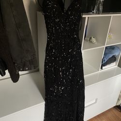 black sparkly maxi/prom dress