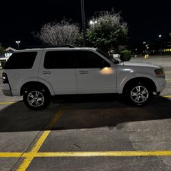 2010 Ford Explorer
