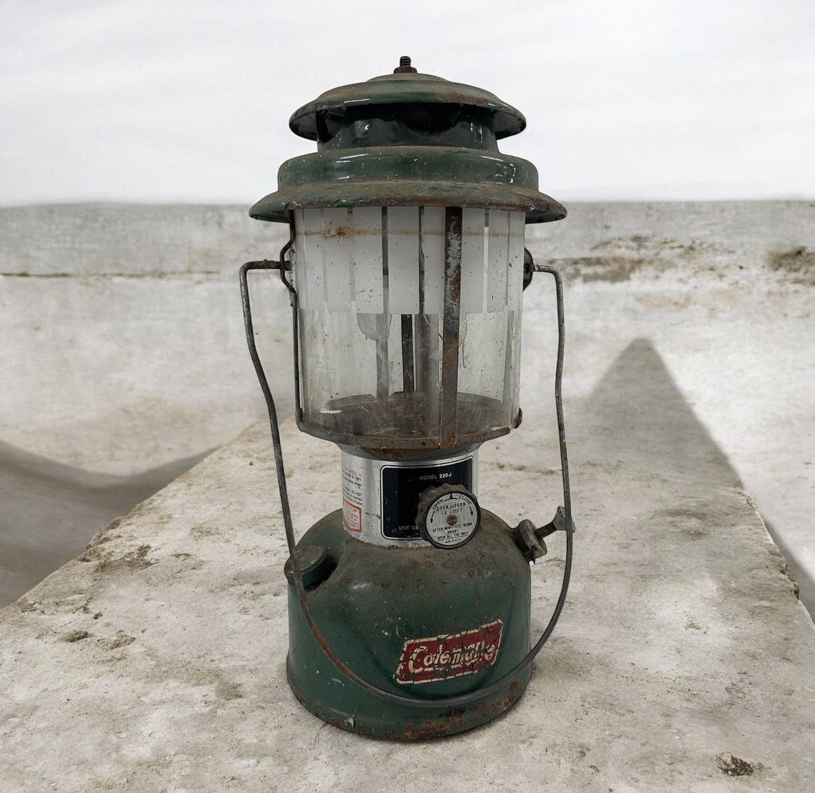 Vintage Coleman 220J Lantern Green Dual Mantle Camping Lantern USA