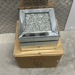 Jewelry box