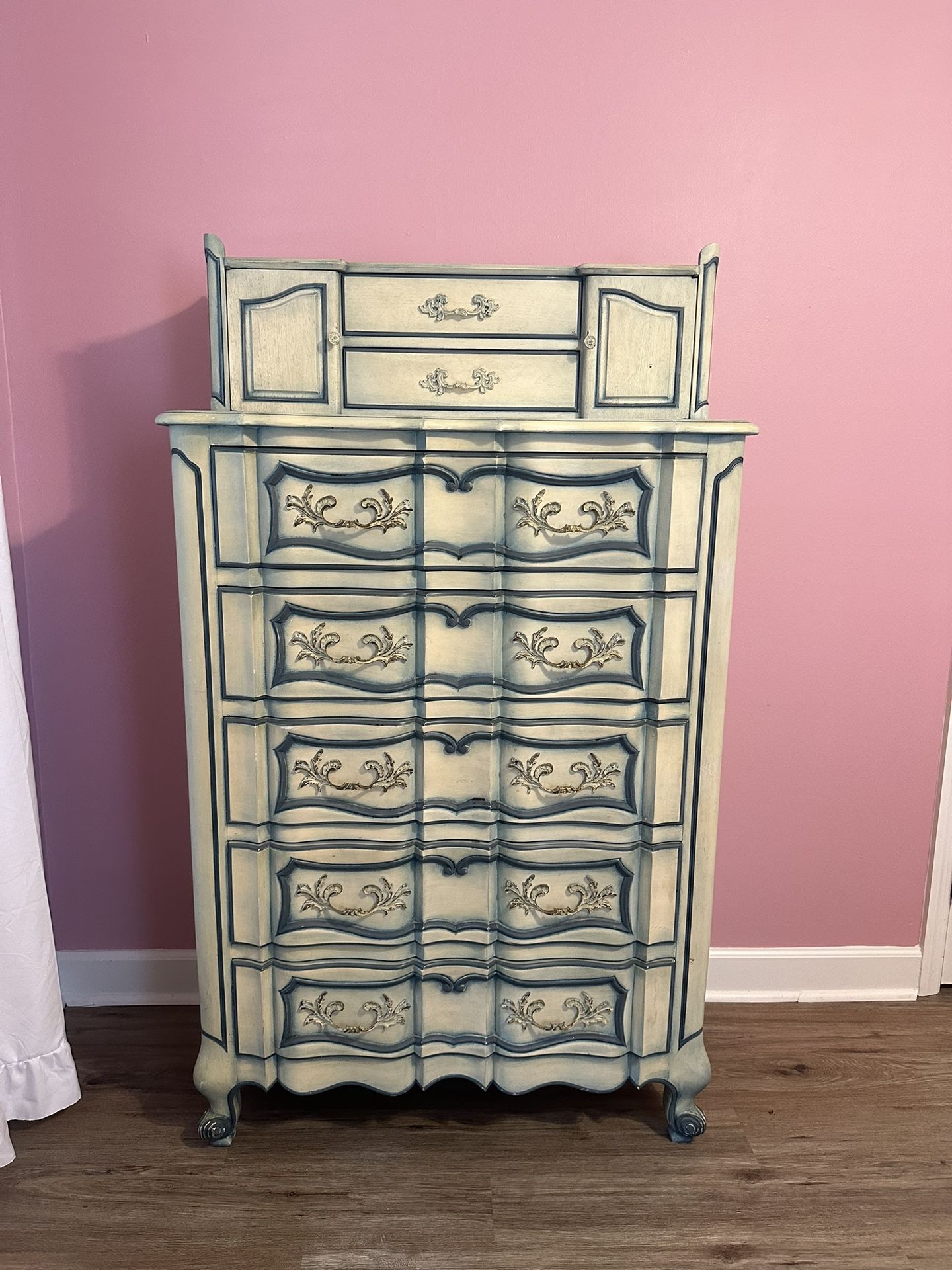 Vintage 5 Piece Bedroom Set