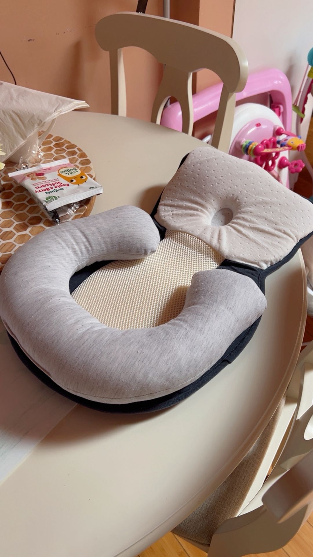 Pilow Special For Baby/ Almohada Especial Para Bebés 