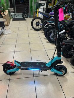 G2 Dual Motor Electric Scooter