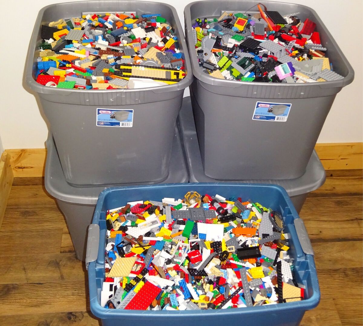 Bulk Legos $4 a Pound, Hundreds Of Pounds In Stock