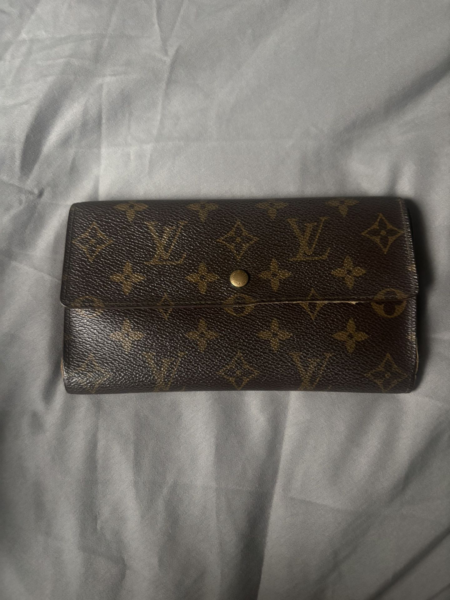Louis Vuitton Tri Fold Vintage Wallet