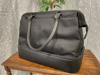 NEW! SWISS GEAR Weekender Tote Travel Bag with Shoulder Strap in Black
