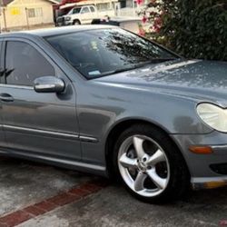 2005 Mercedes C320 Sport