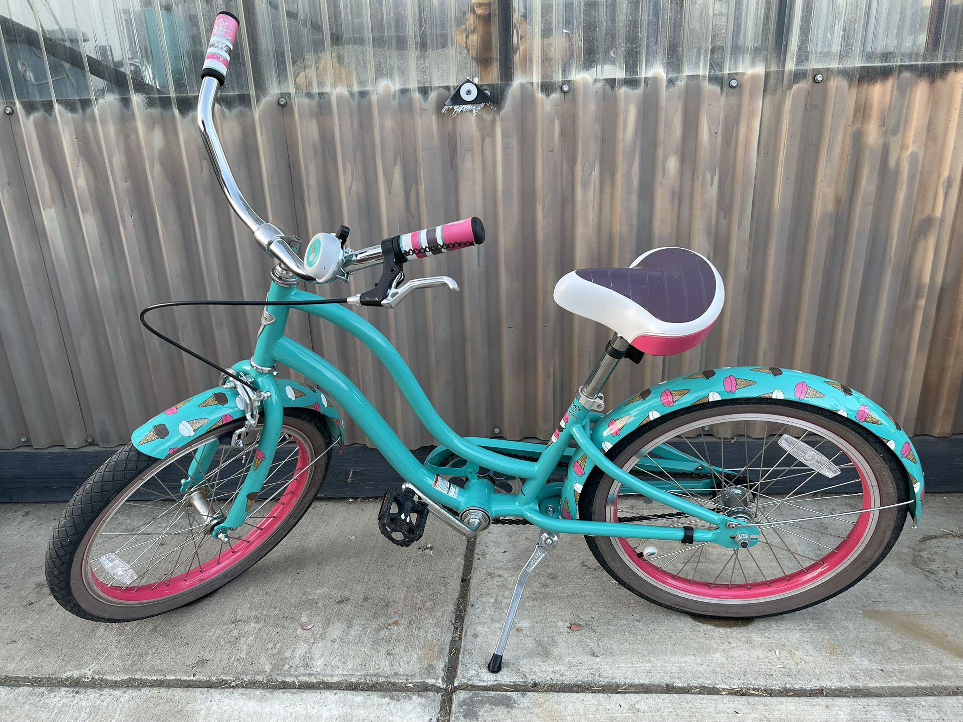 Electra Cruiser Girls Bike